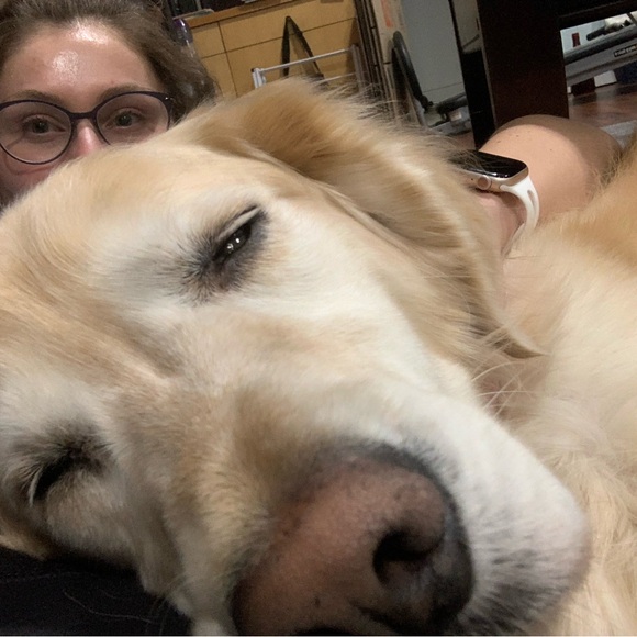 Meet your Posher, Marykate - Picture 3 of 3